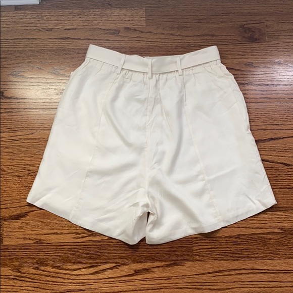 Bishop + Young white high waisted shorts with belt - Picture 2 of 5